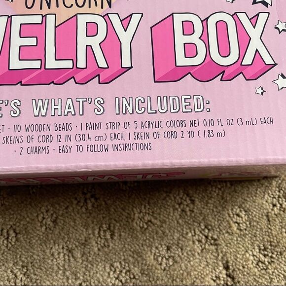 It’s So Me! Unicorn Jewelry Box Kit & Make Your Own Jewelry Age 6+ - Picture 6 of 10